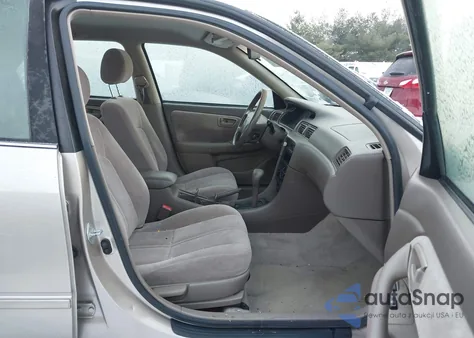 1997 Toyota Camry Le from USA, damaged, VIN 4T1BG22K5VU820987